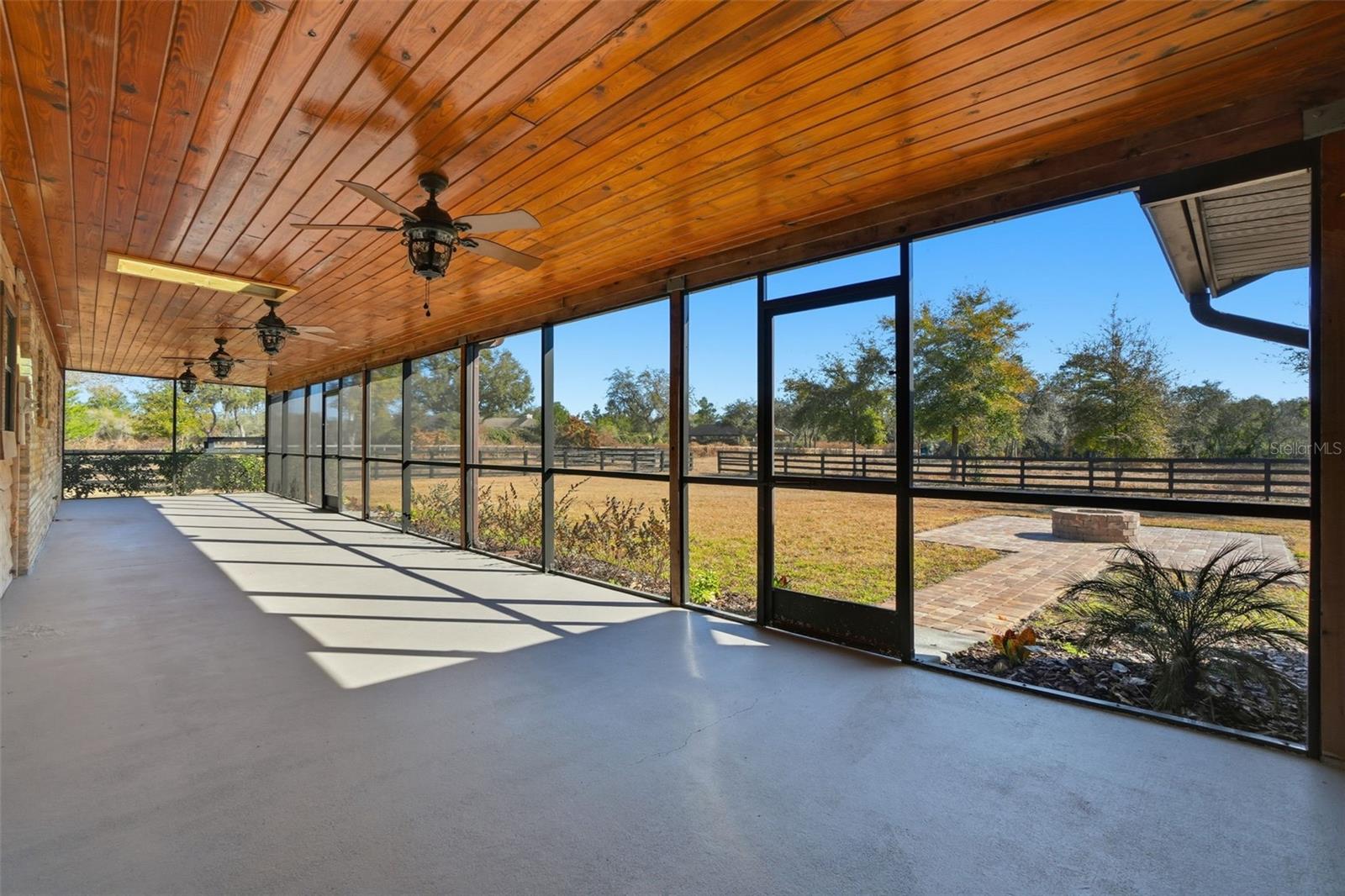 SAND PINE PLACE 5 ACRE DEVELOPMENT - Residential