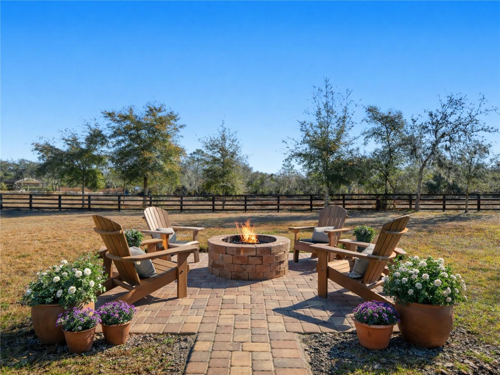 SAND PINE PLACE 5 ACRE DEVELOPMENT - Residential