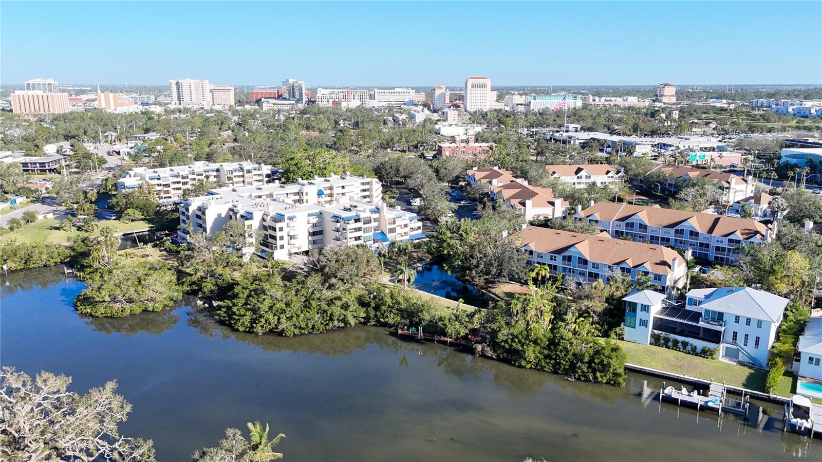 850 S TAMIAMI TRAIL 402