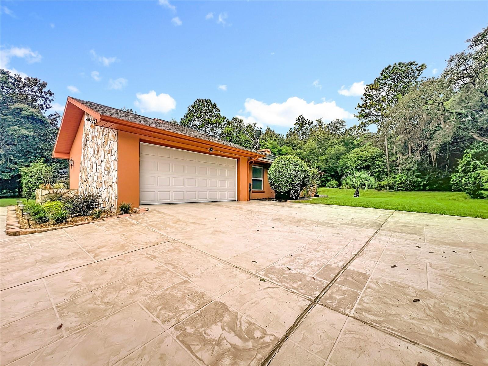 FAIRVIEW ESTATES - Residential
