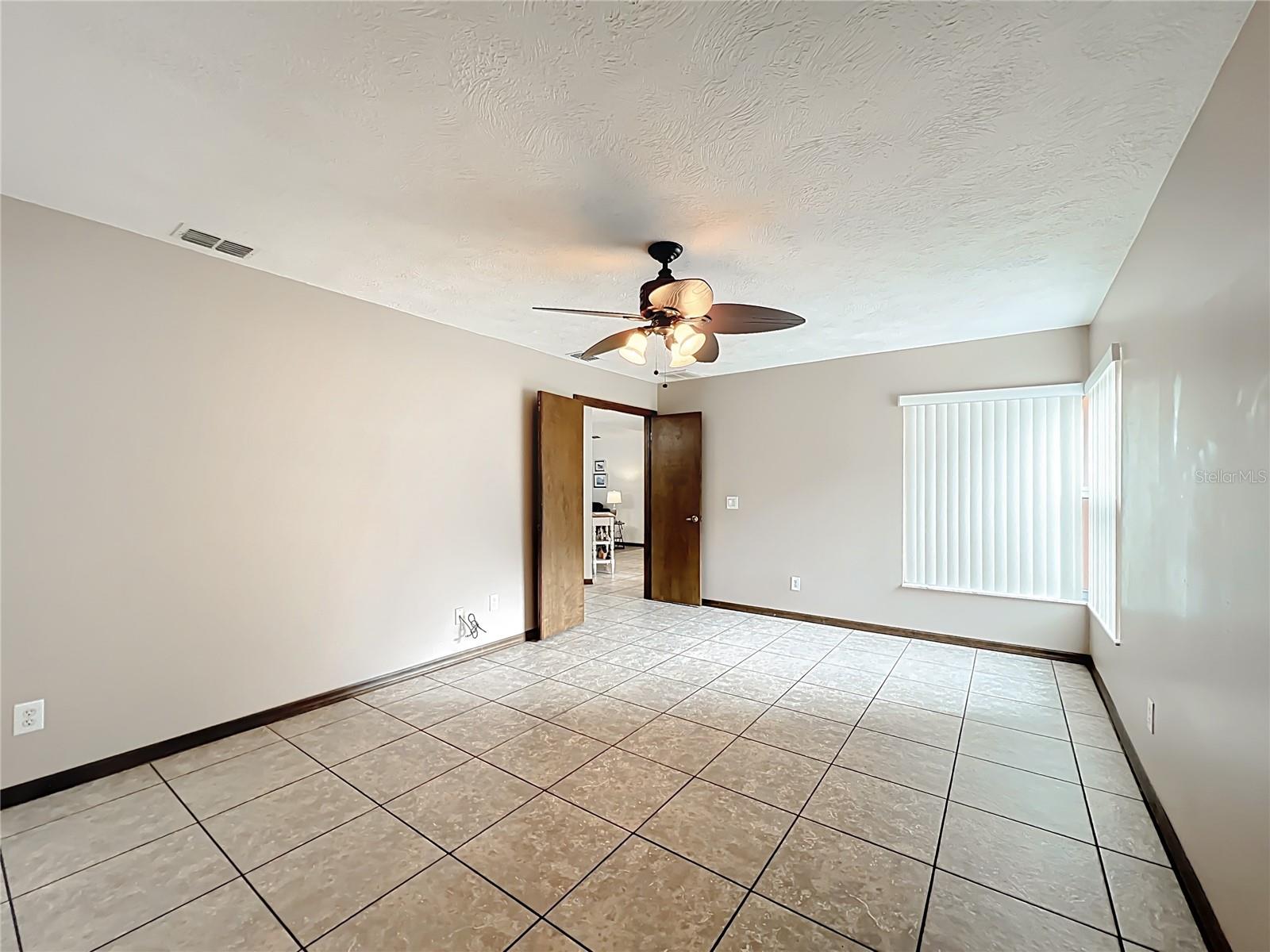 FAIRVIEW ESTATES - Residential
