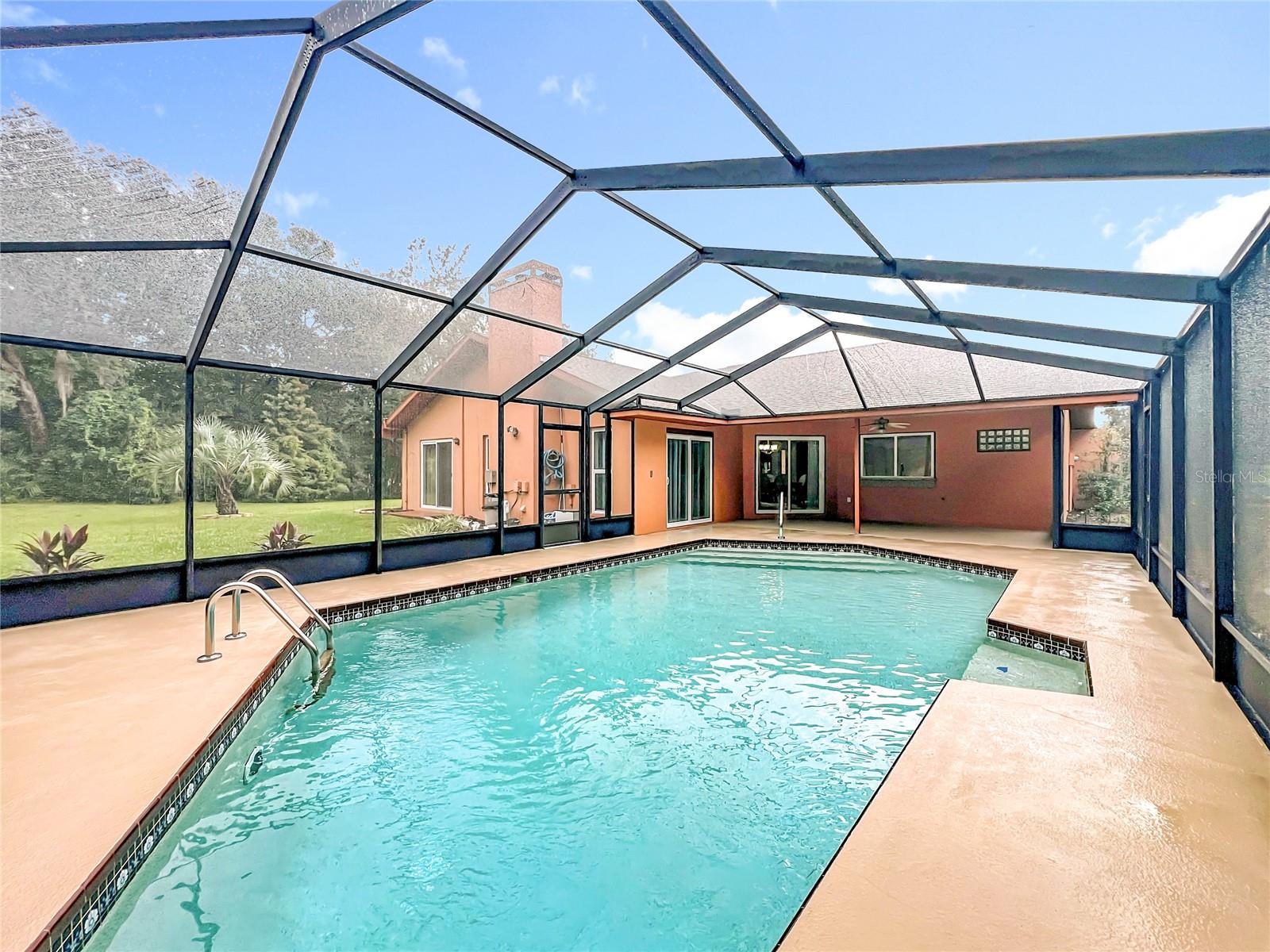 FAIRVIEW ESTATES - Residential