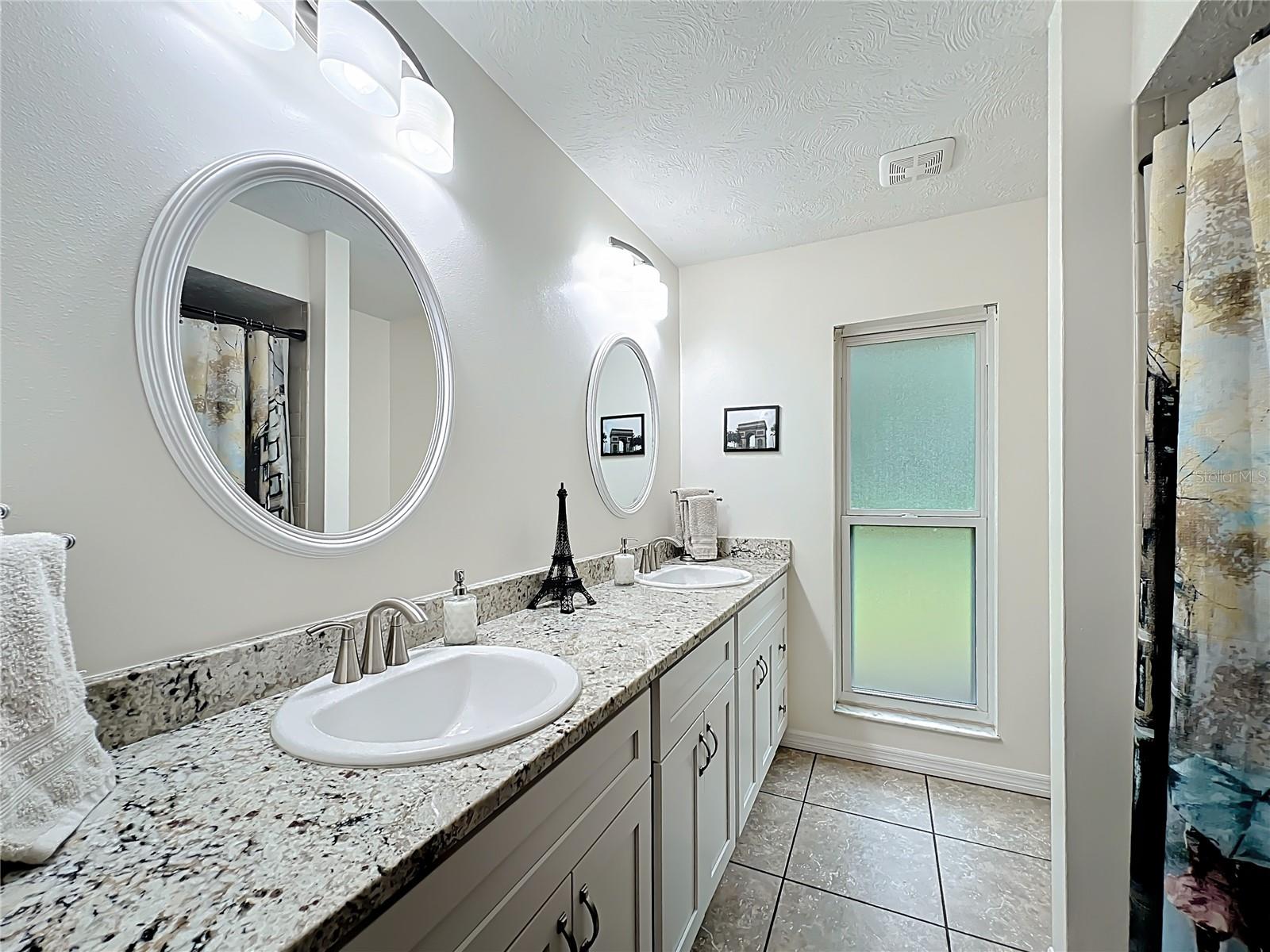 FAIRVIEW ESTATES - Residential