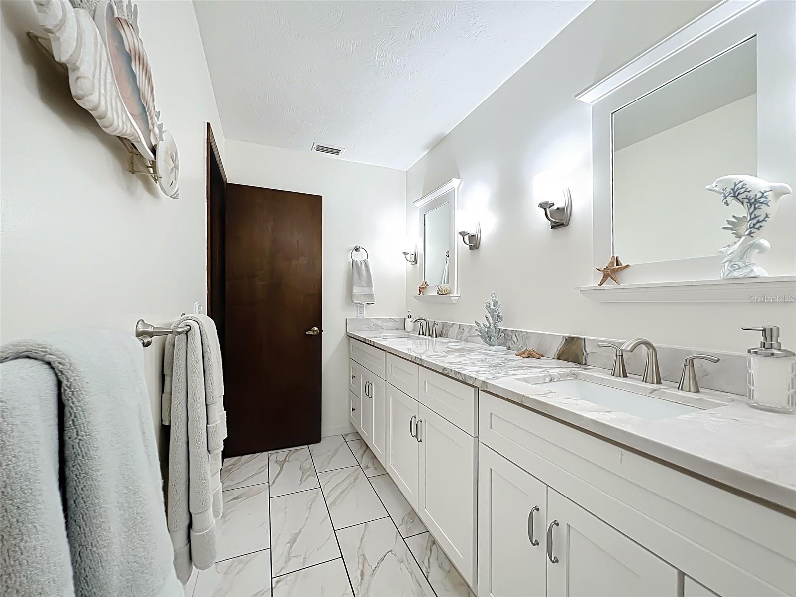 FAIRVIEW ESTATES - Residential