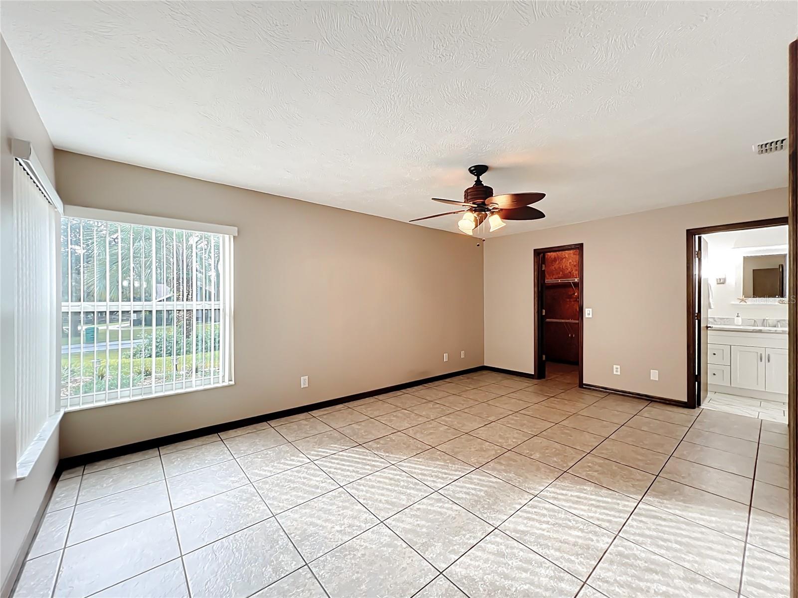 FAIRVIEW ESTATES - Residential