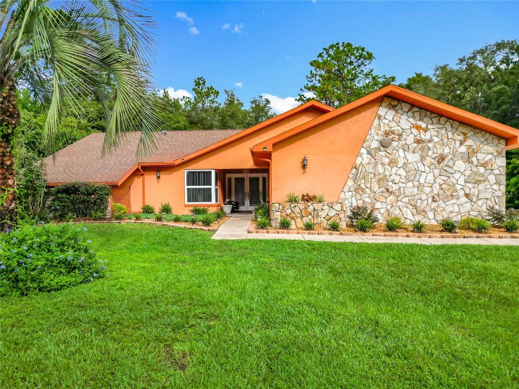 Photo of 4353 N Indianhead Road, Hernando, FL 34442 (MLS # W7879624)