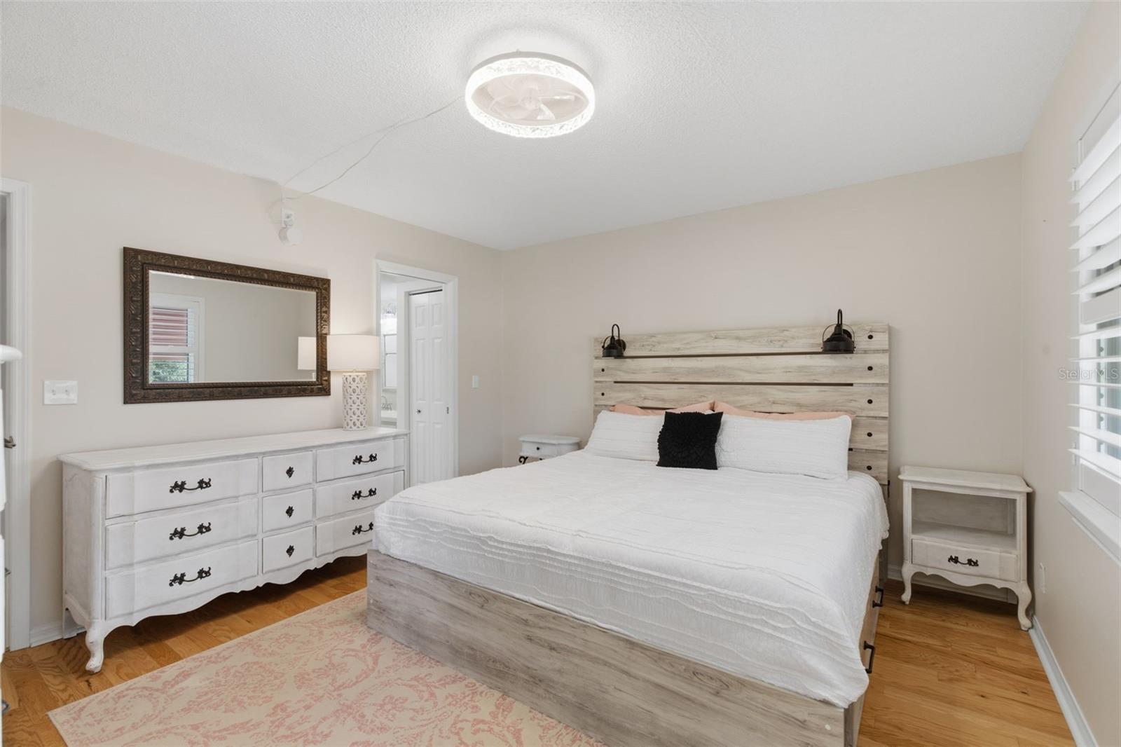 6000 PARK PLACE CONDO - Residential