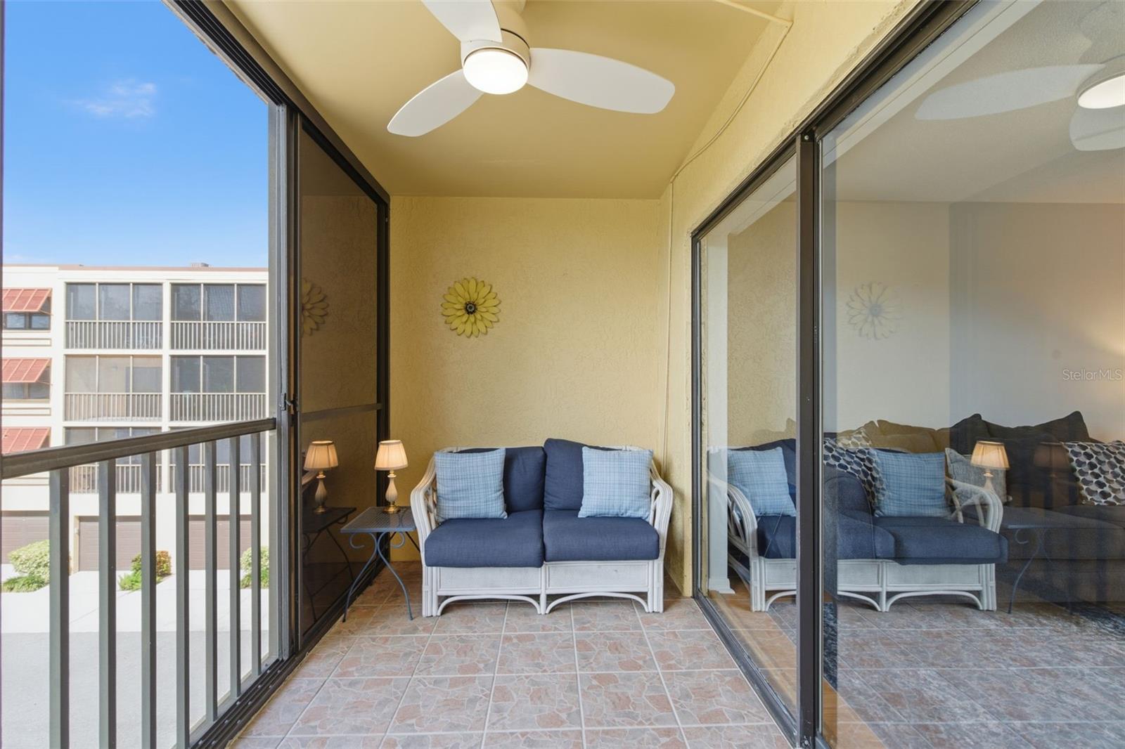 6000 PARK PLACE CONDO - Residential