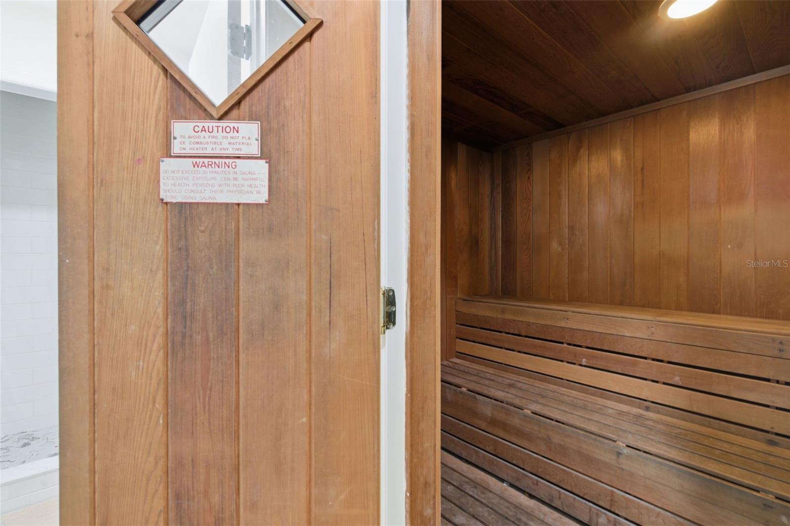 6000 PARK PLACE CONDO - Residential