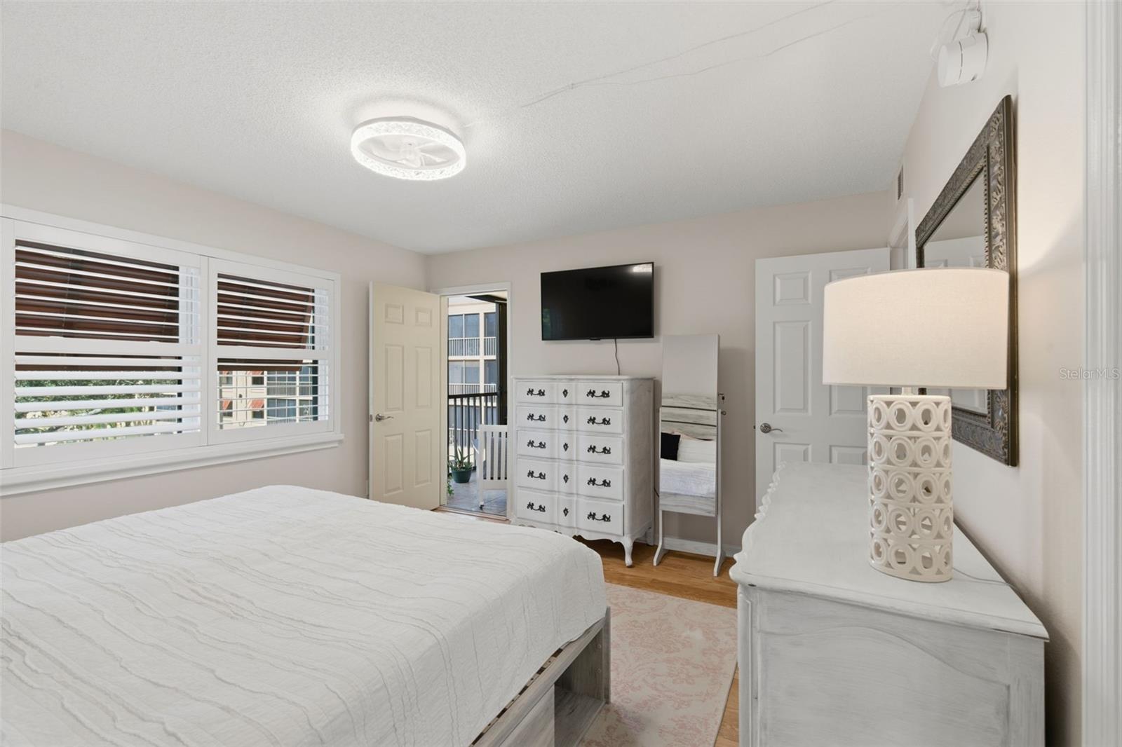 6000 PARK PLACE CONDO - Residential