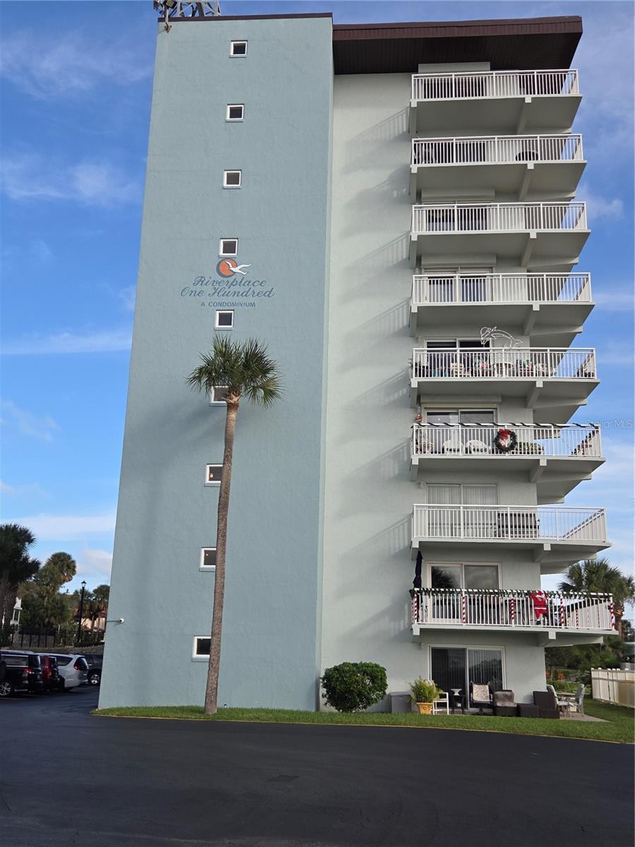 100 SILVER BEACH AVENUE 214