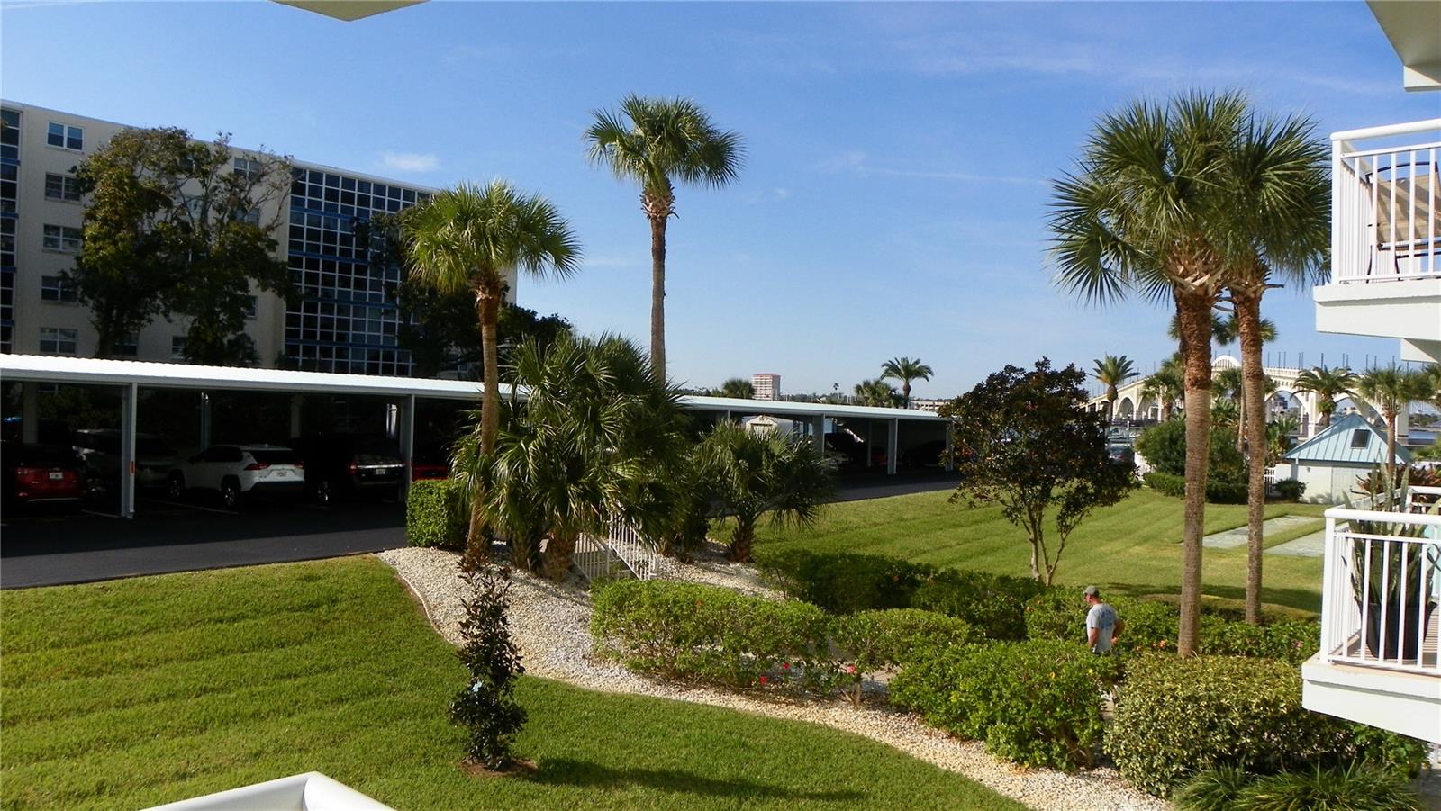 RIVER PLACE 01 HUNDRED CONDO - Residential