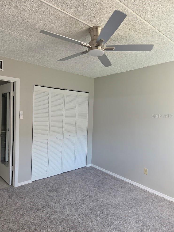 RIVER PLACE 01 HUNDRED CONDO - Residential