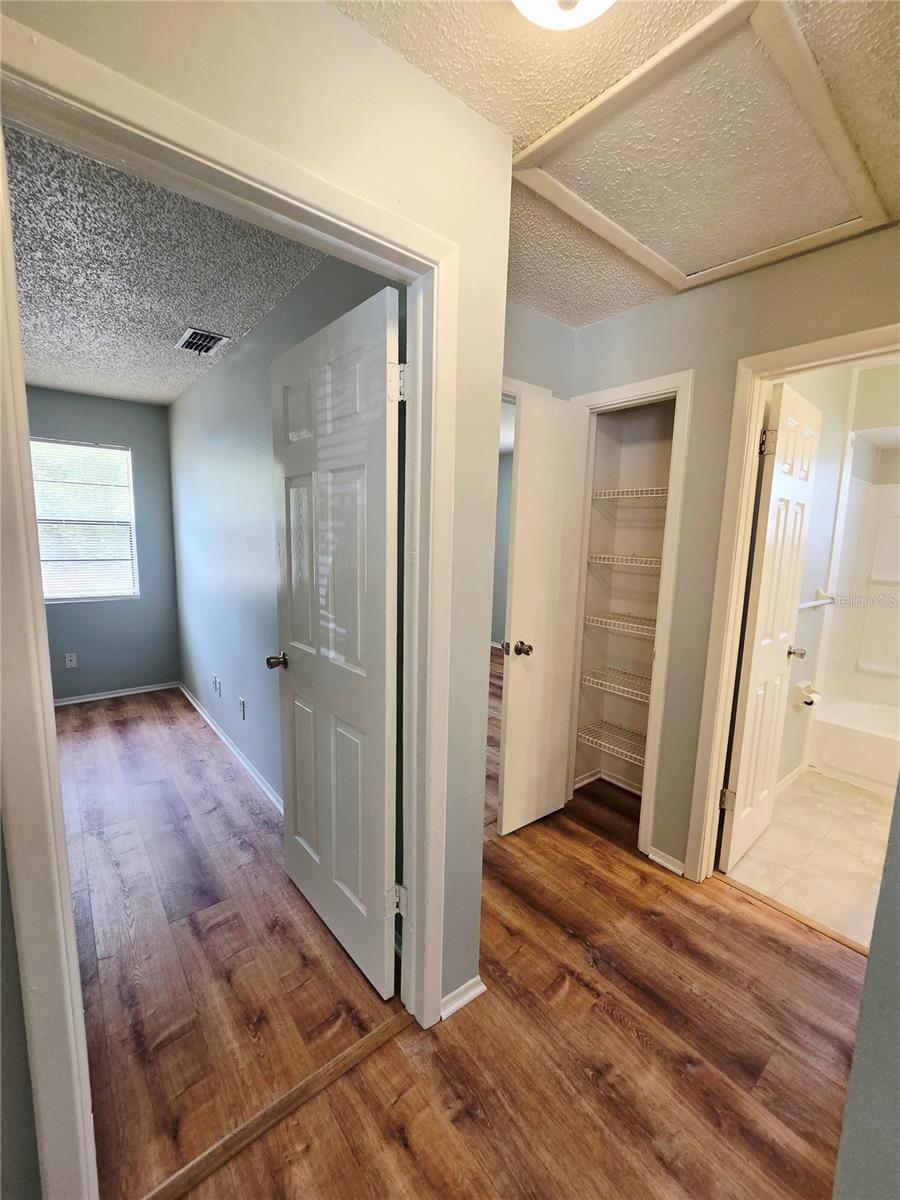 HOMOSASSA UNIT 06 - Residential Lease