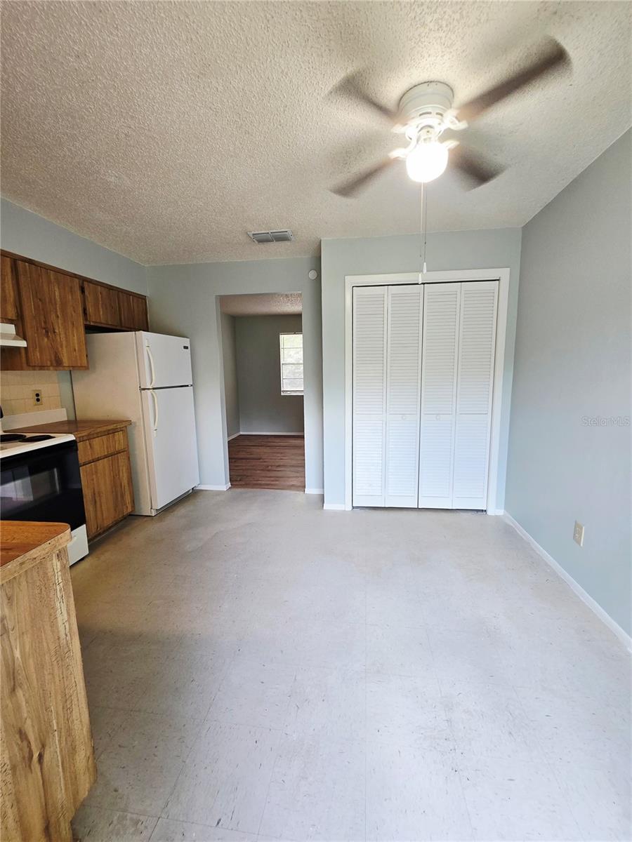 HOMOSASSA UNIT 06 - Residential Lease