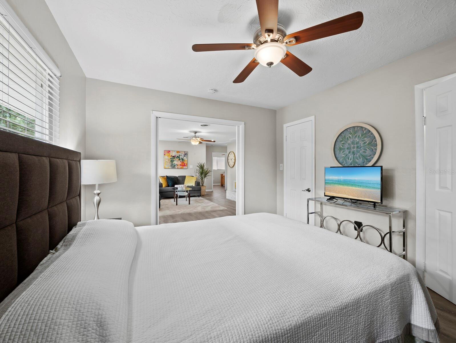 SOUTH GATE - Residential