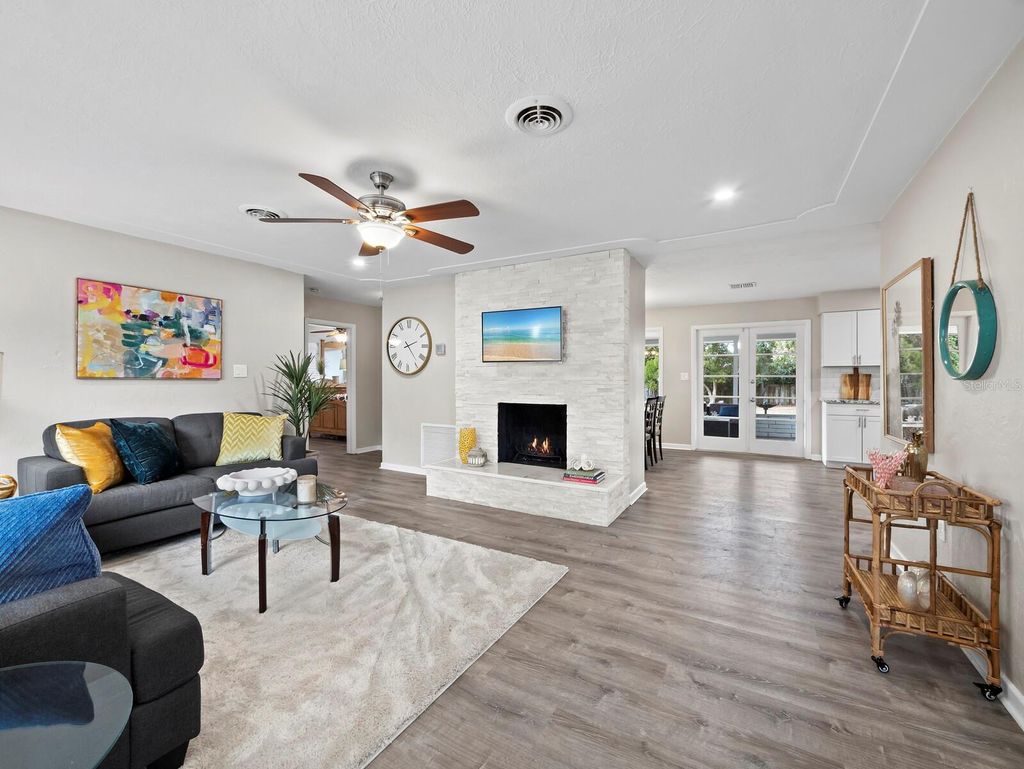 Photo of 2417 Parson Lane, Sarasota, FL 34239 (MLS # A4675748)