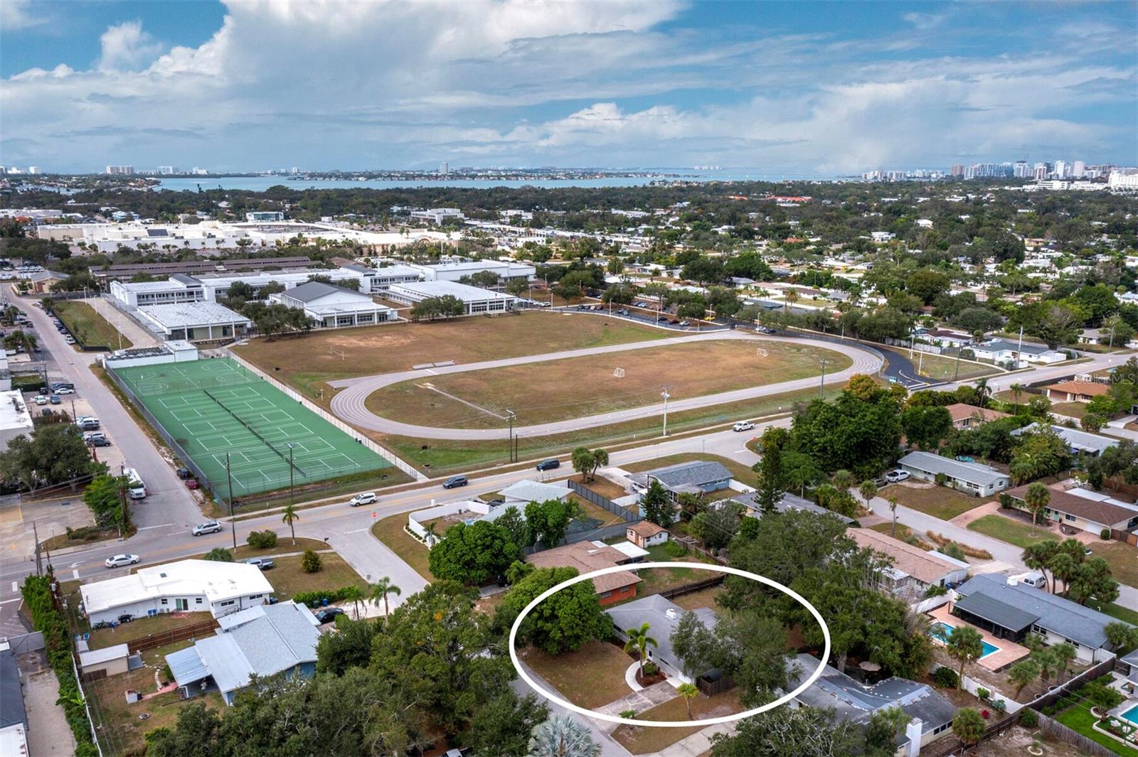 SOUTH GATE - Residential