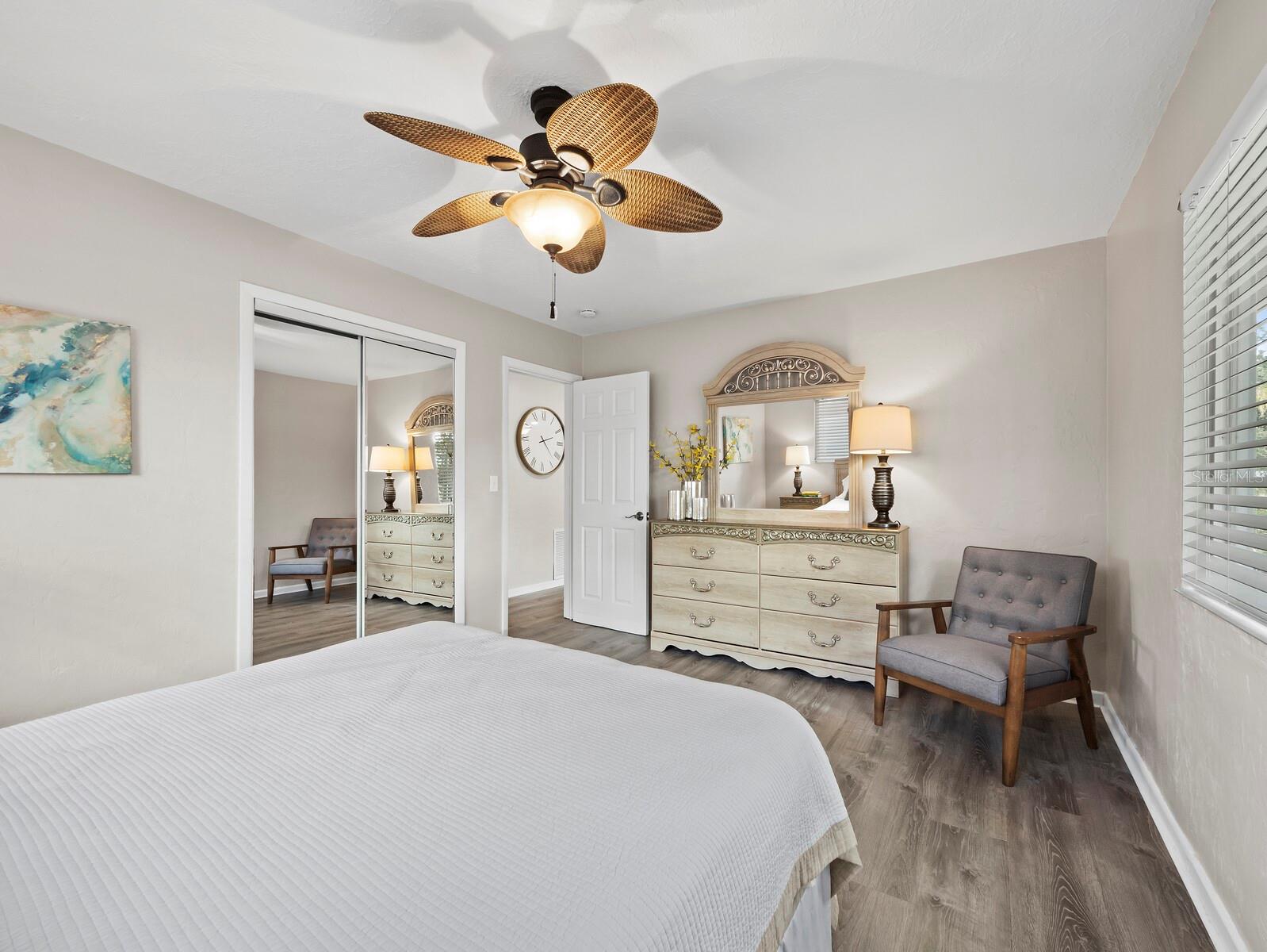 SOUTH GATE - Residential