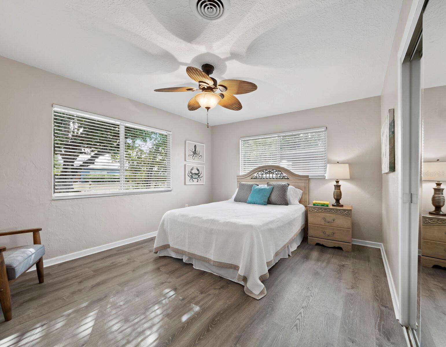 SOUTH GATE - Residential