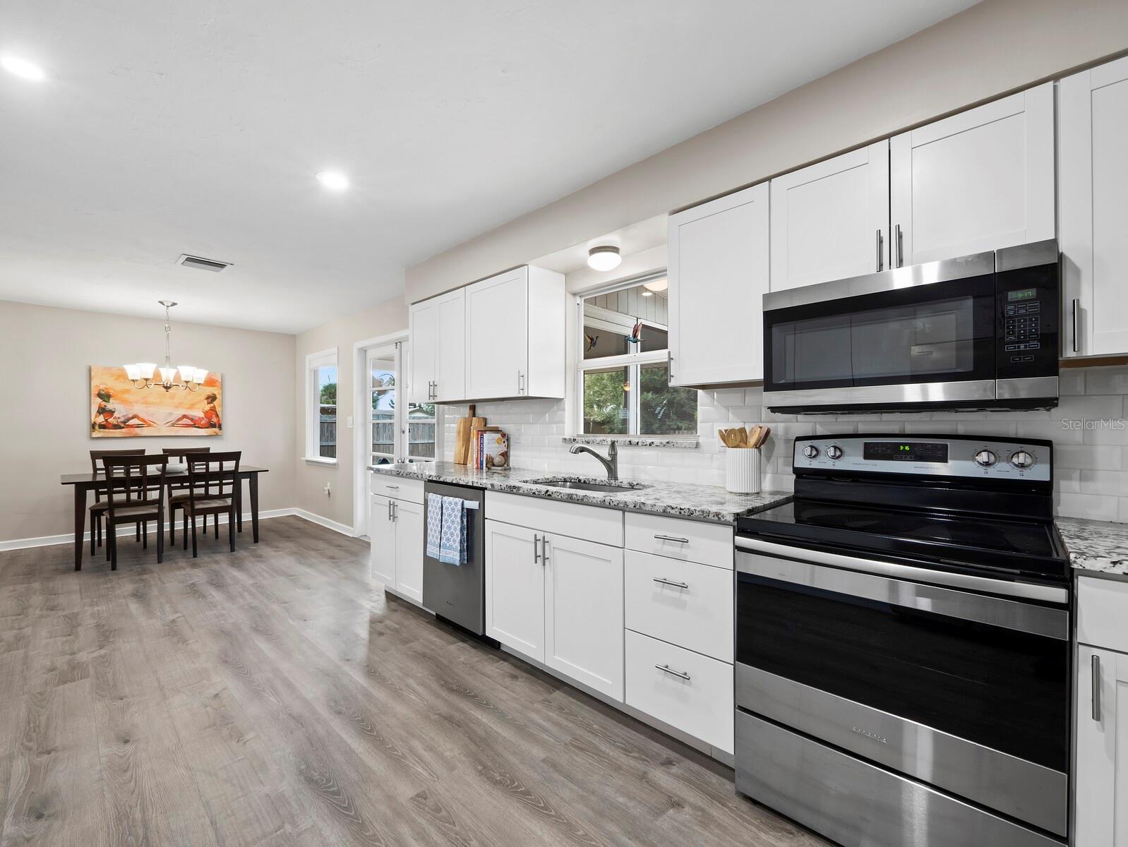 SOUTH GATE - Residential