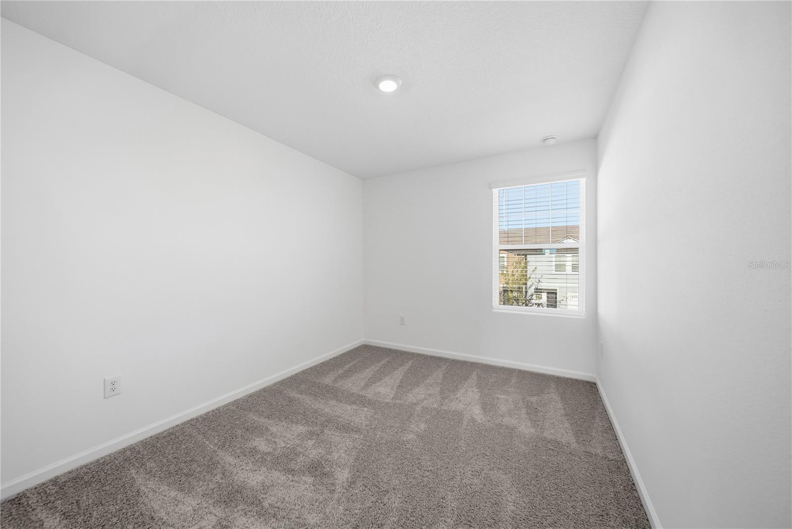 TYSON TWNHMS - Residential Lease