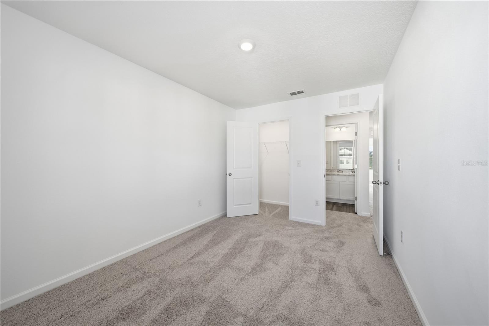 TYSON TWNHMS - Residential Lease