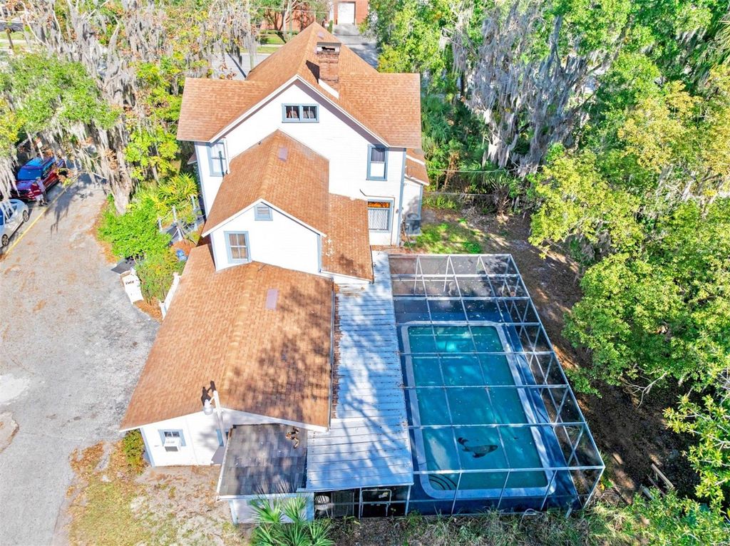 Photo of 228 W Howry Avenue, Deland, FL 32720 (MLS # V4946433)