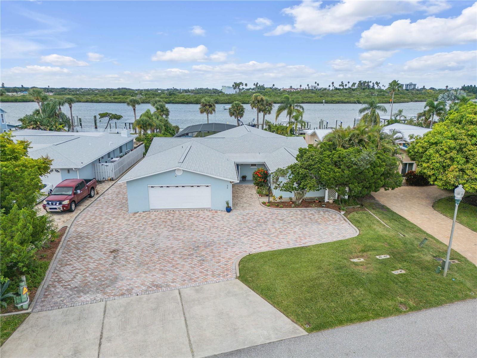 BOUCHELLES ISLAND - Residential