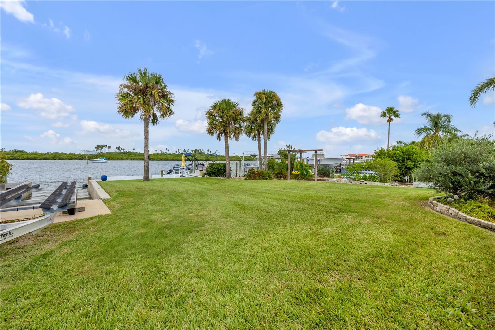 BOUCHELLES ISLAND - Residential
