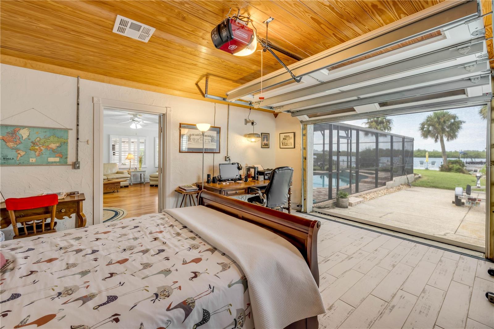 BOUCHELLES ISLAND - Residential