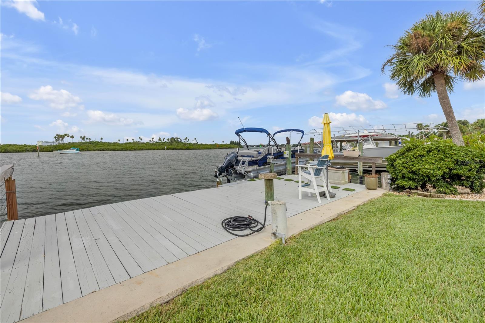 BOUCHELLES ISLAND - Residential