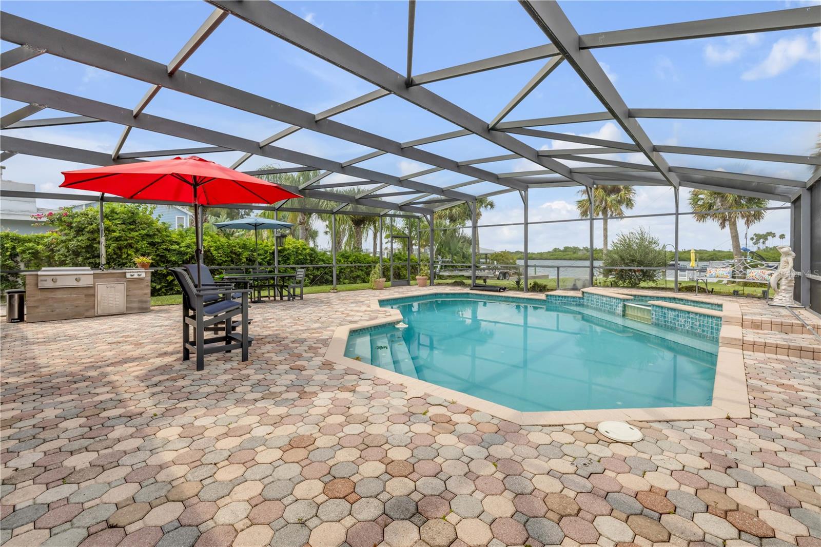 BOUCHELLES ISLAND - Residential
