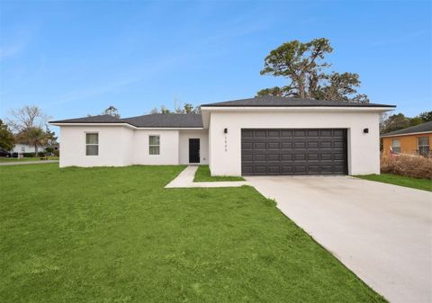 Photo of 1523 Zinnia Drive, Deltona, FL 32725 (MLS # O6383116)