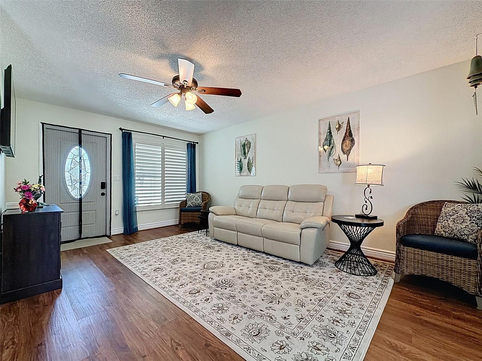 PARADISE POINTE WEST - Residential