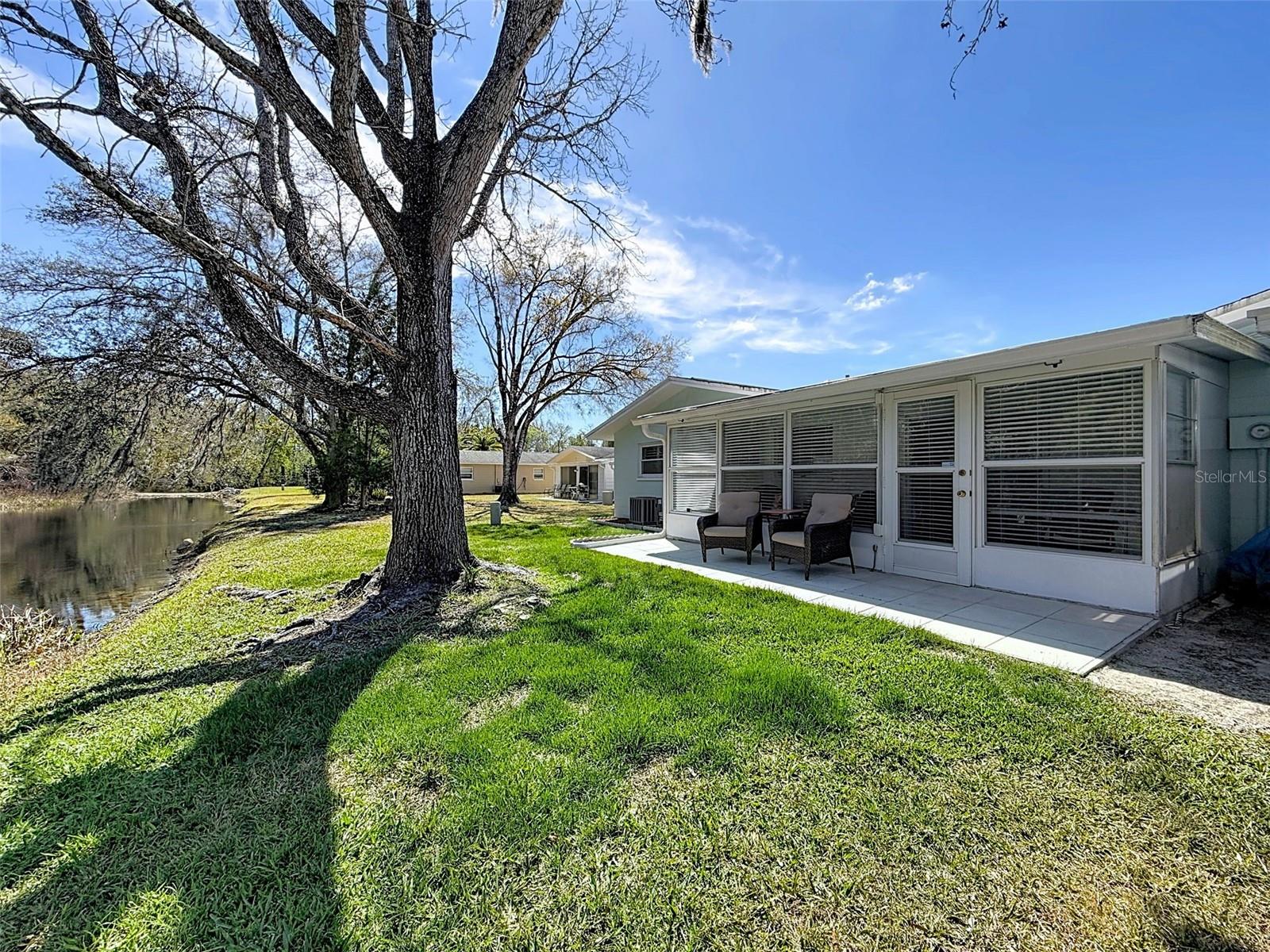 PARADISE POINTE WEST - Residential