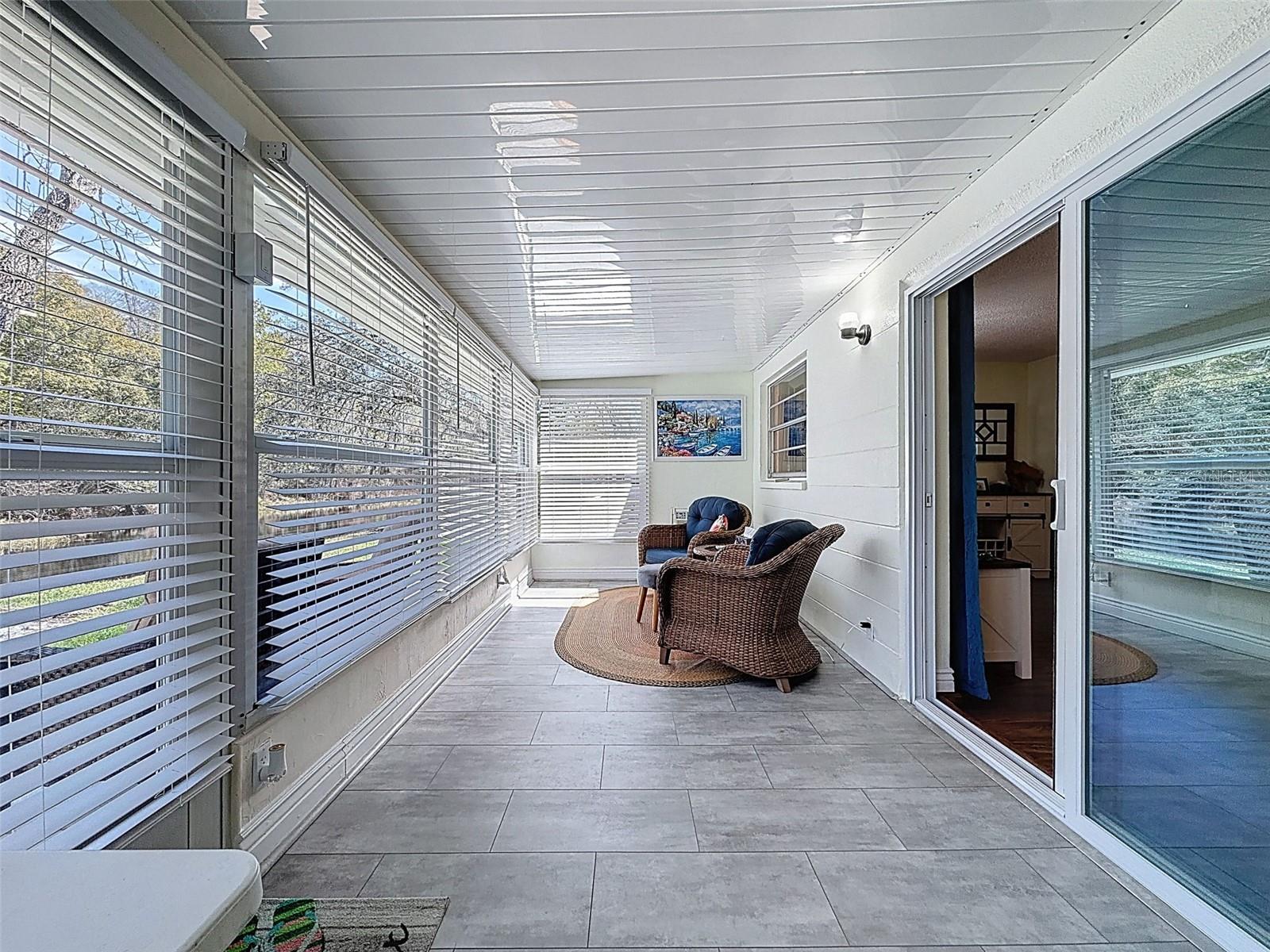 PARADISE POINTE WEST - Residential