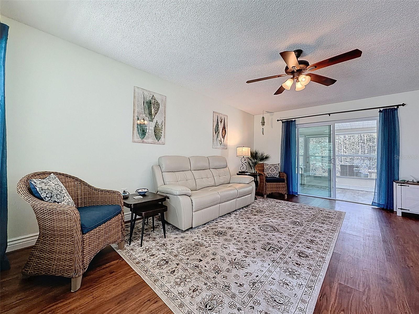 PARADISE POINTE WEST - Residential