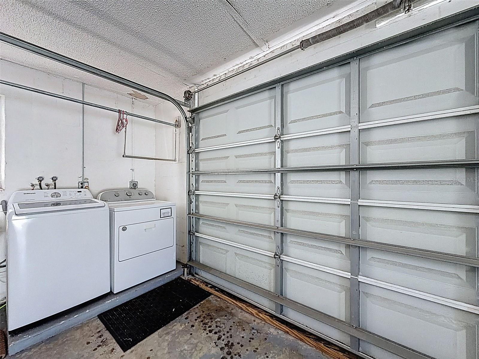 PARADISE POINTE WEST - Residential