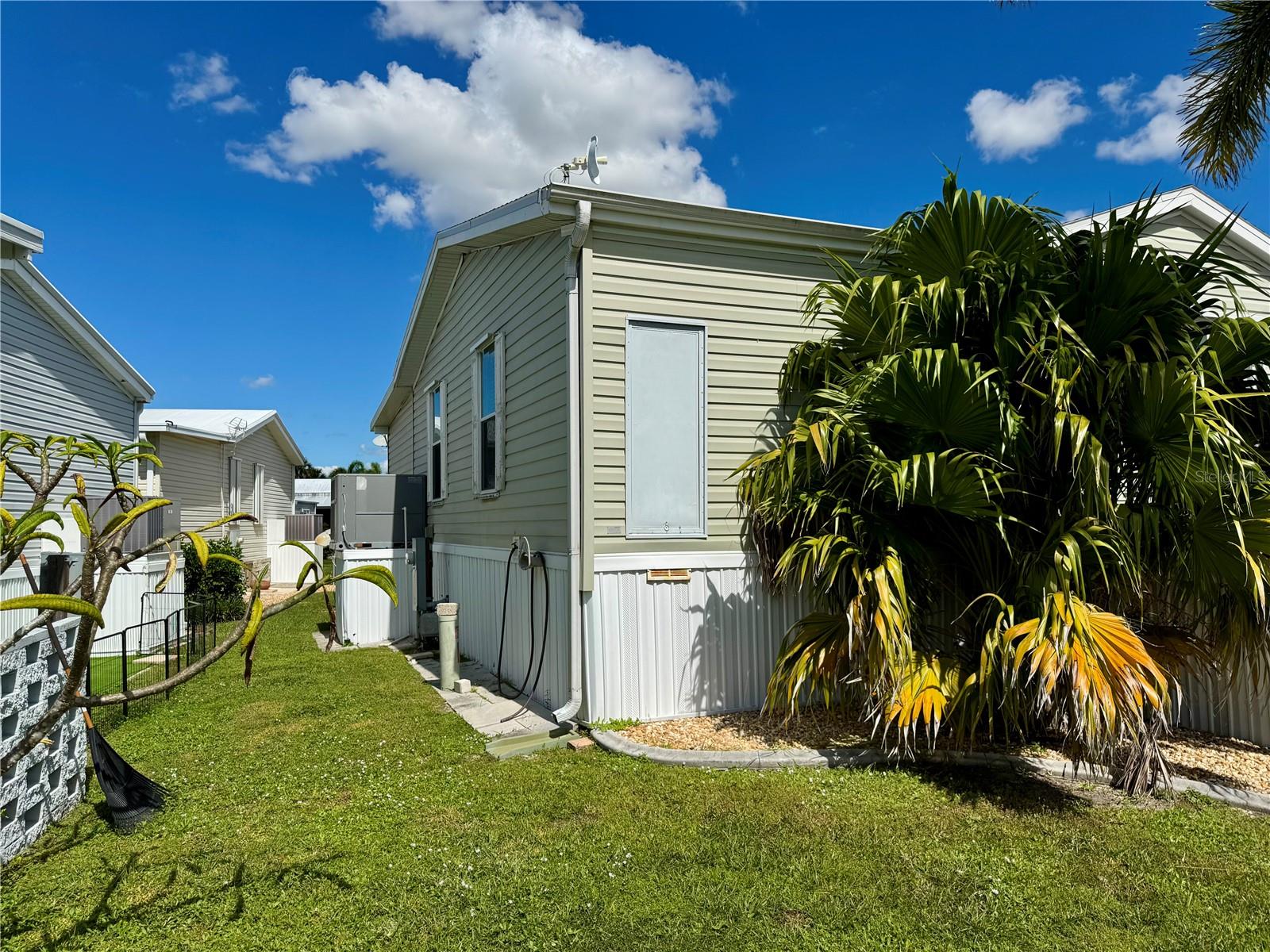 EAGLE POINT MHP - Residential