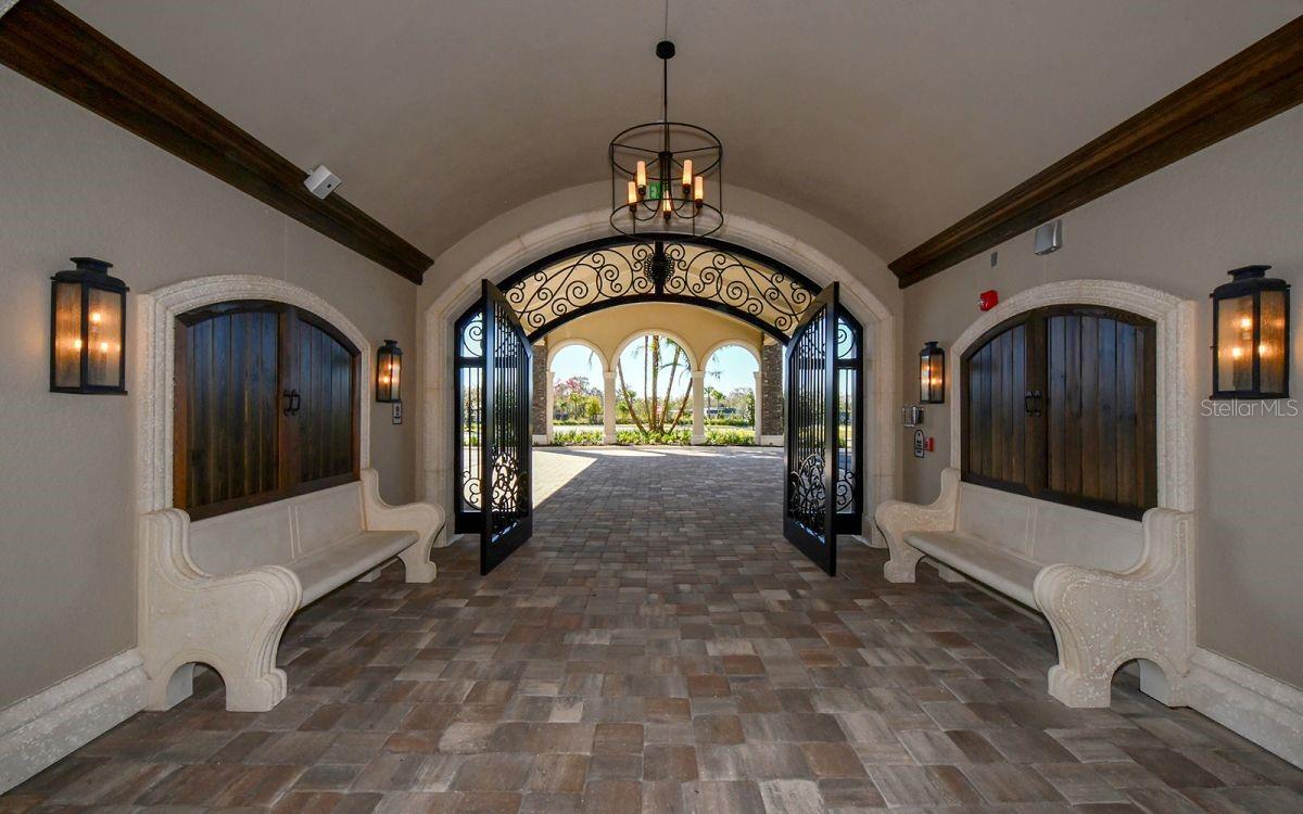 TERRACE IV AT LAKEWOOD NATIONAL PH II - Residential Lease