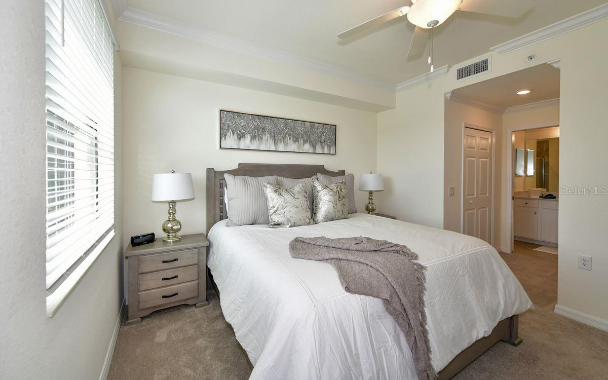 TERRACE IV AT LAKEWOOD NATIONAL PH II - Residential Lease