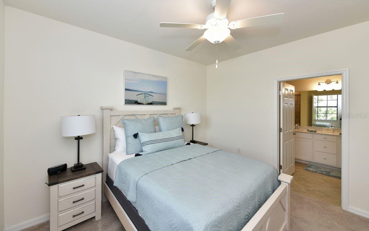 TERRACE IV AT LAKEWOOD NATIONAL PH II - Residential Lease