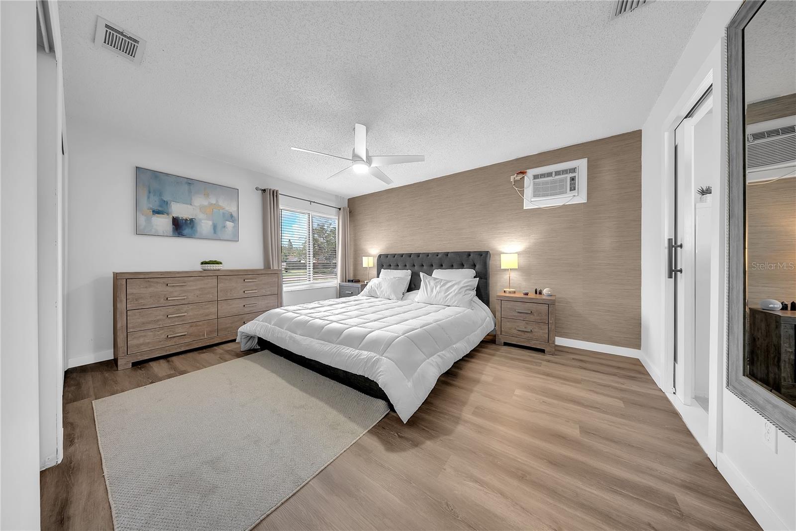 SUNRISE UNIT 2C - Residential