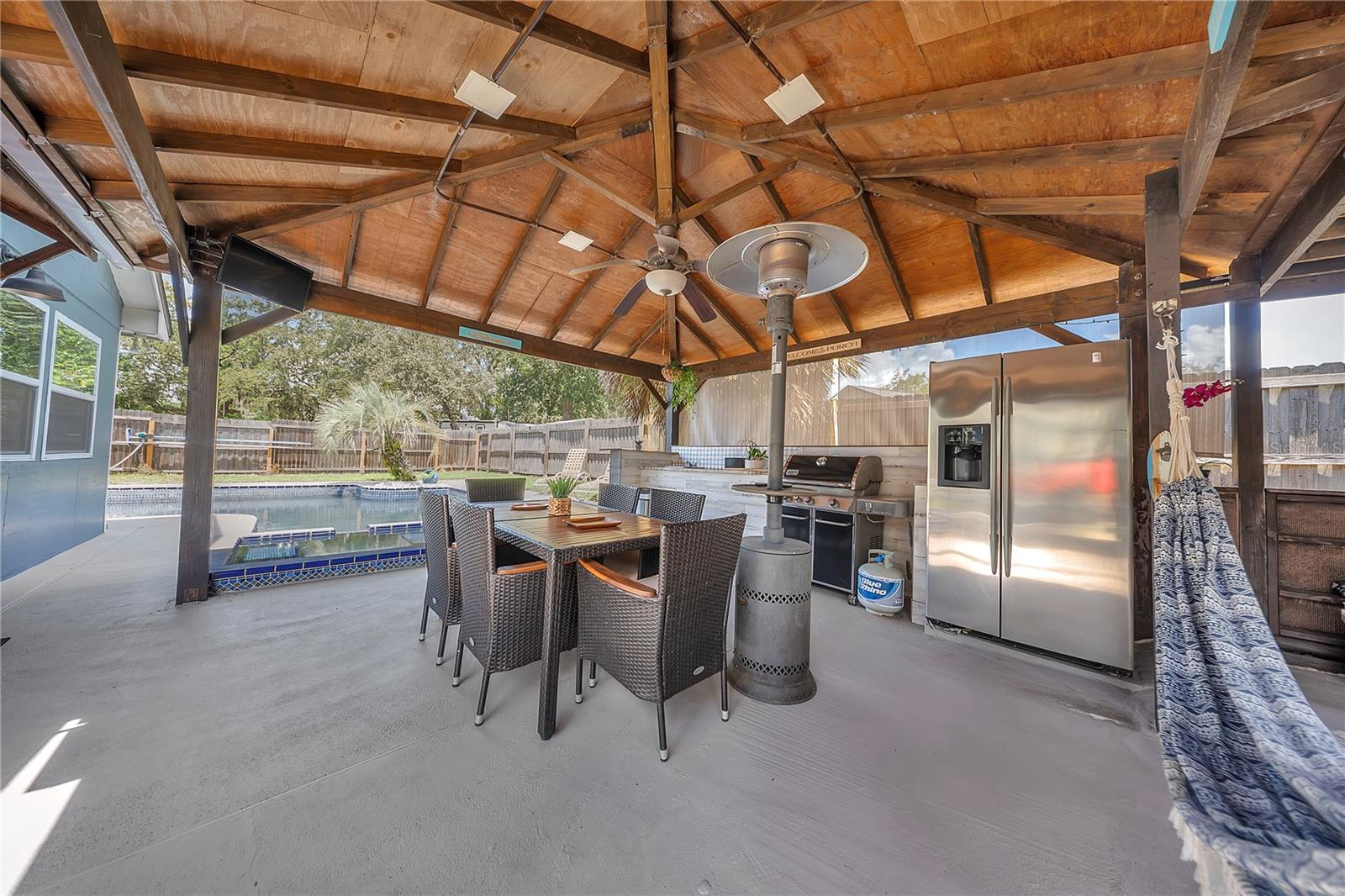 SUNRISE UNIT 2C - Residential