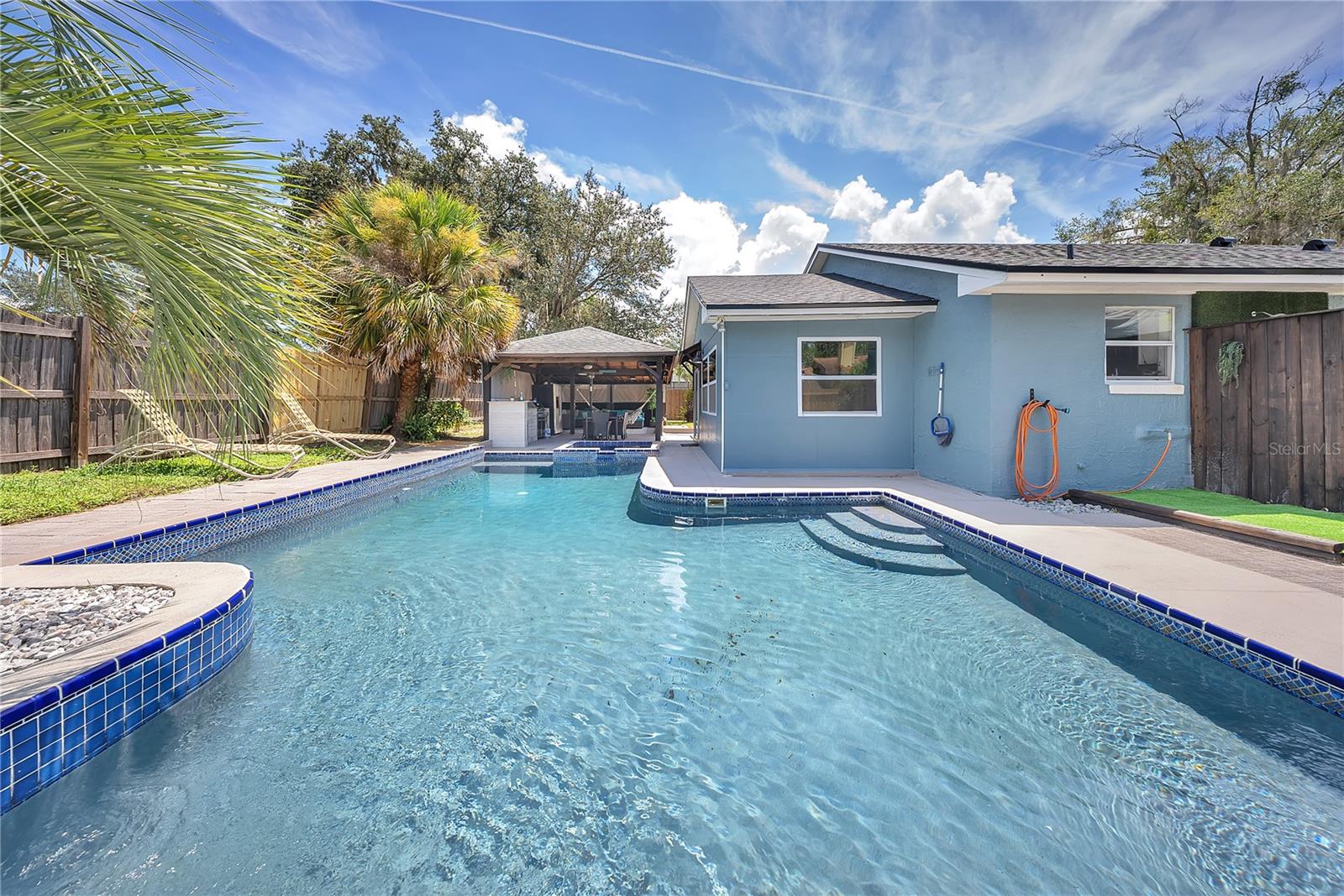 SUNRISE UNIT 2C - Residential