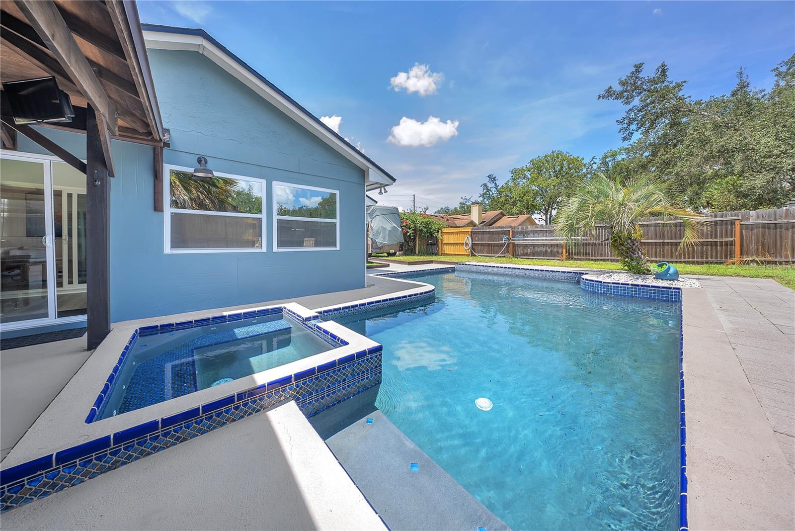 SUNRISE UNIT 2C - Residential
