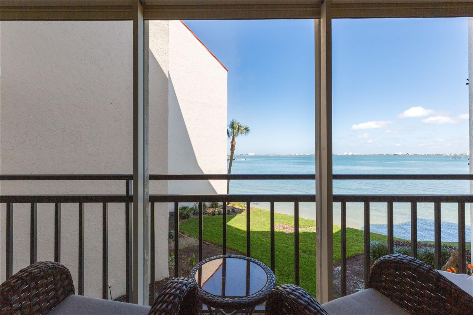 LA PUERTA DEL SOL CONDO - Residential Lease