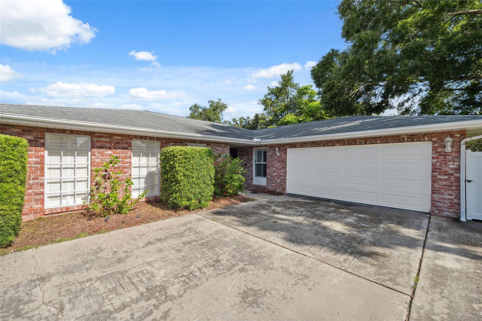 515 HOLLOW RIDGE ROAD