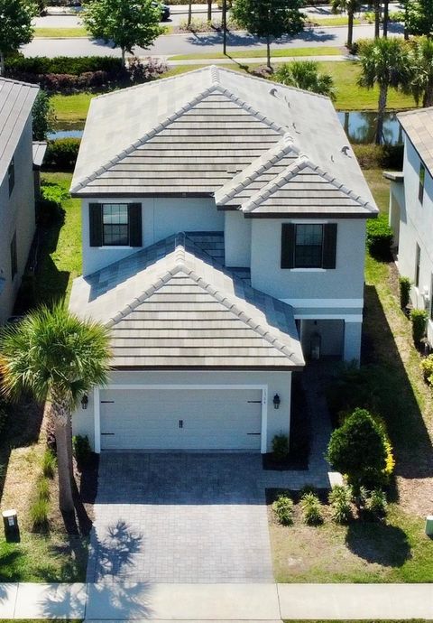 A home in WINTER PARK